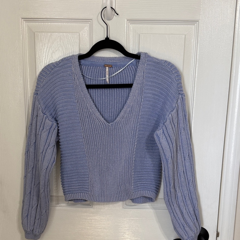 Free People Lavender V-Neck Cropped Knit Sweater